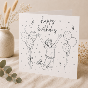Geburtstagskarte mit handgezeichnetem Jungen und Luftballons, Schriftzug Happy Birthday